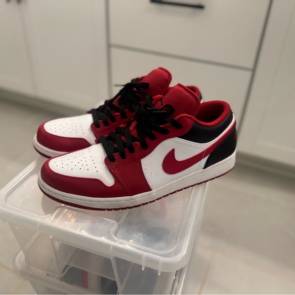 Nike Jordan 1 lows size 11.5 - Picture 3 of 7